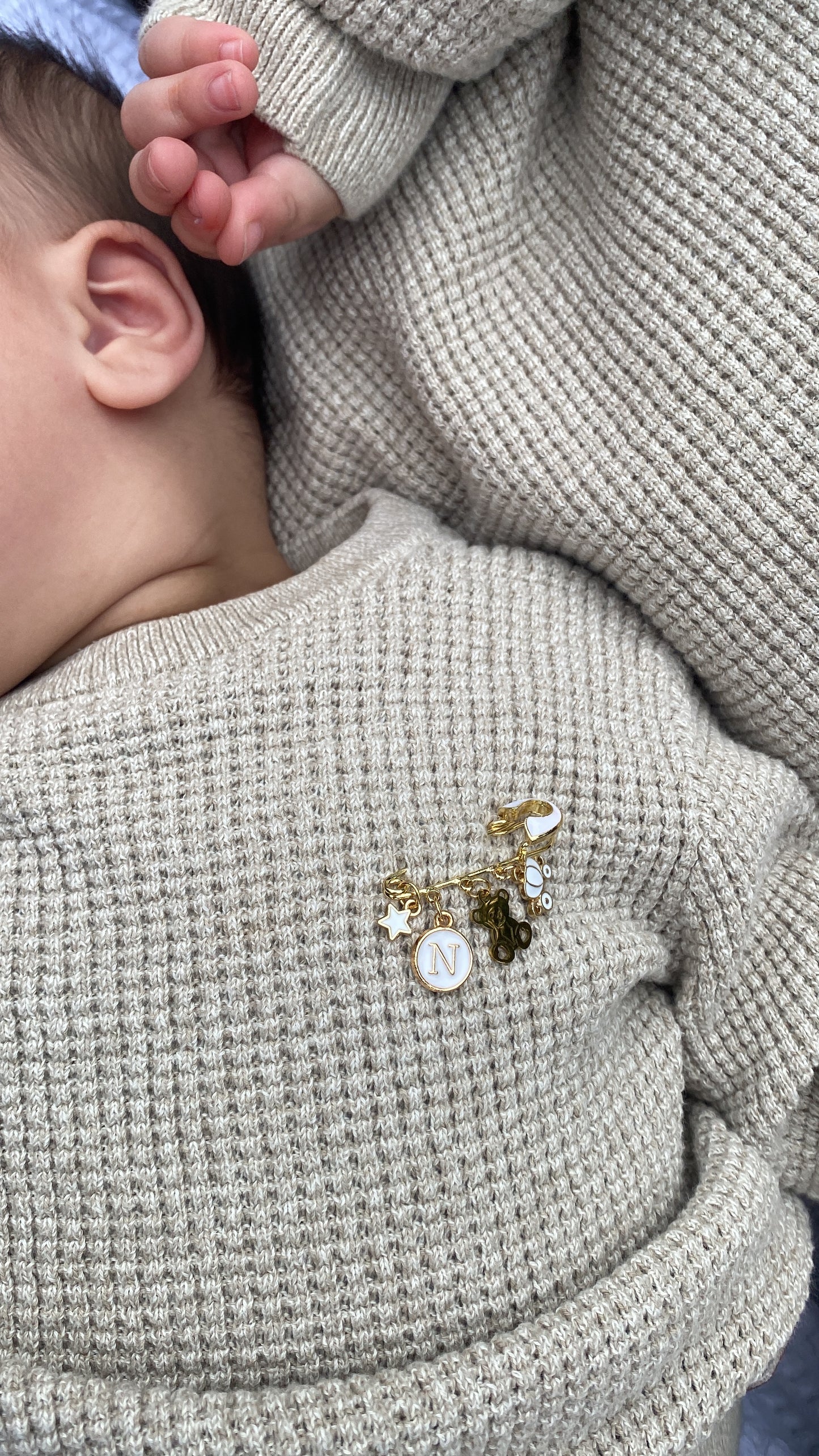 MINI ENAMEL STAR CHARM