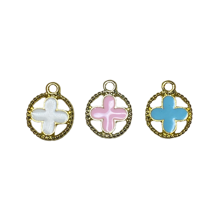 GOLD CLOVER CHARM